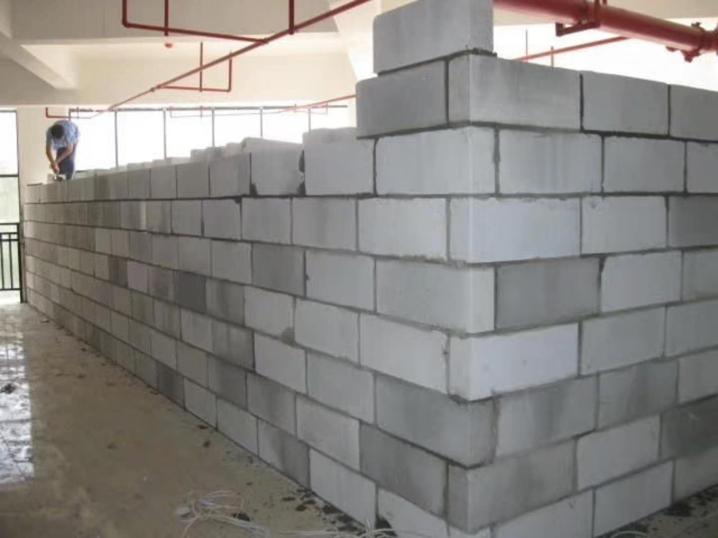 淄博蒸压加气混凝土砌块承重墙静力和抗震性能的研究